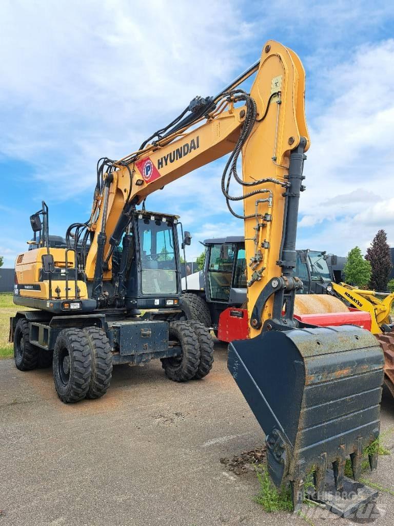 Hyundai HW140 Колёсные экскаваторы