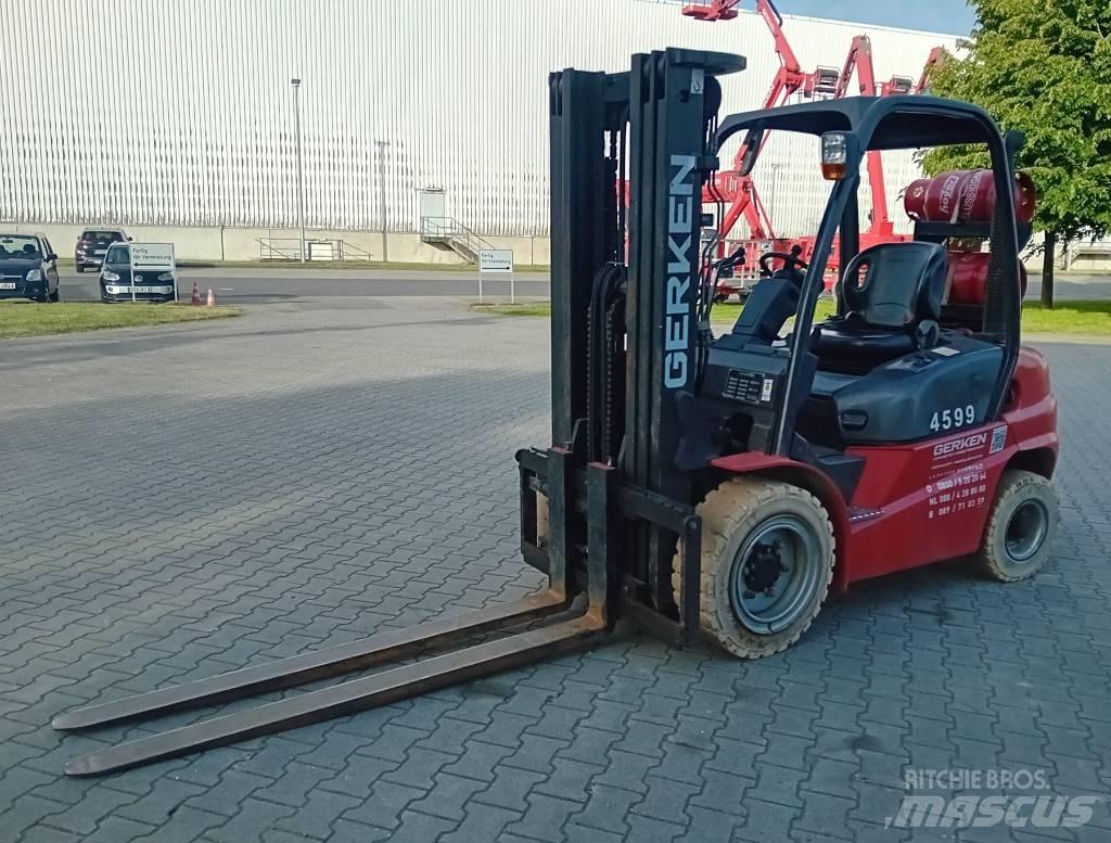 Manitou MI 30 G Газовые погрузчики