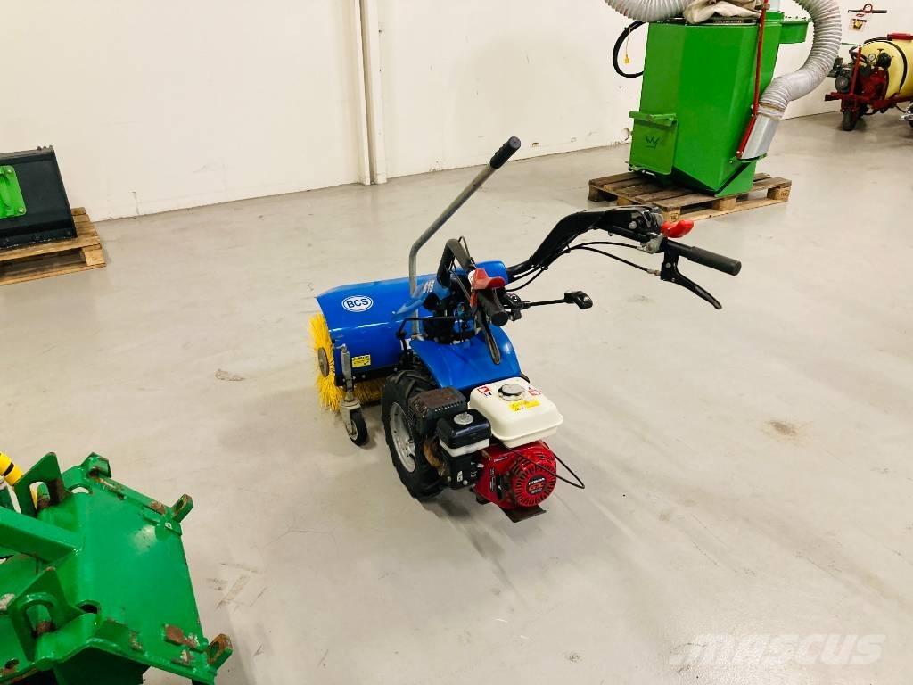 BCS Fejemaskine 615 Вакуумные уборочные машины