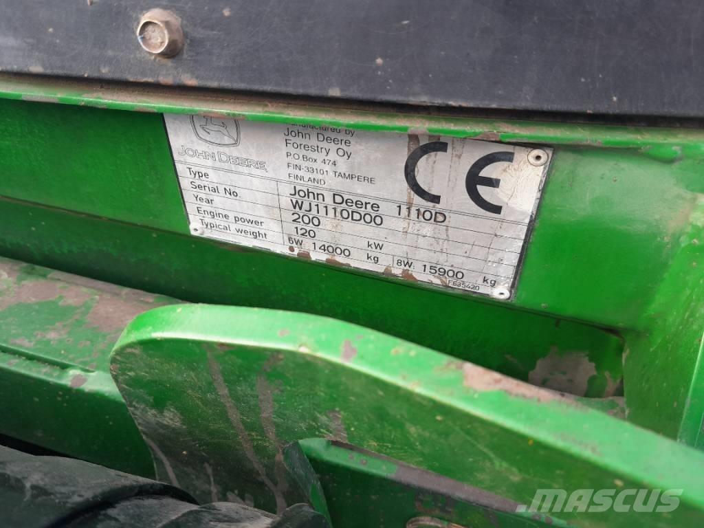 John Deere 1110 D Форвардеры