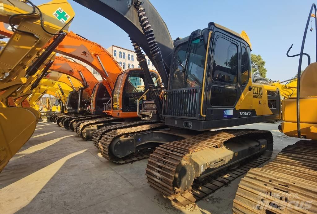 Volvo EC 220 Гусеничные экскаваторы