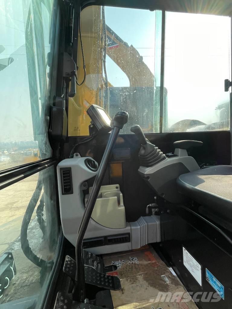 CAT 305.5E2 Гусеничные экскаваторы