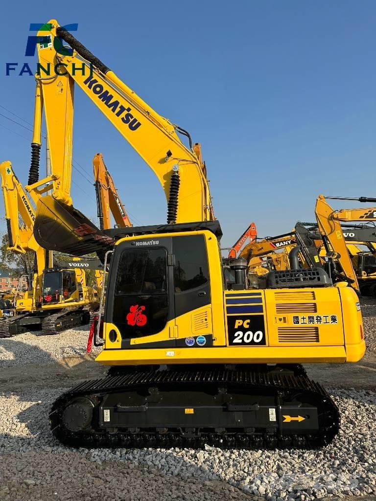Komatsu PC 200-8 Гусеничные экскаваторы