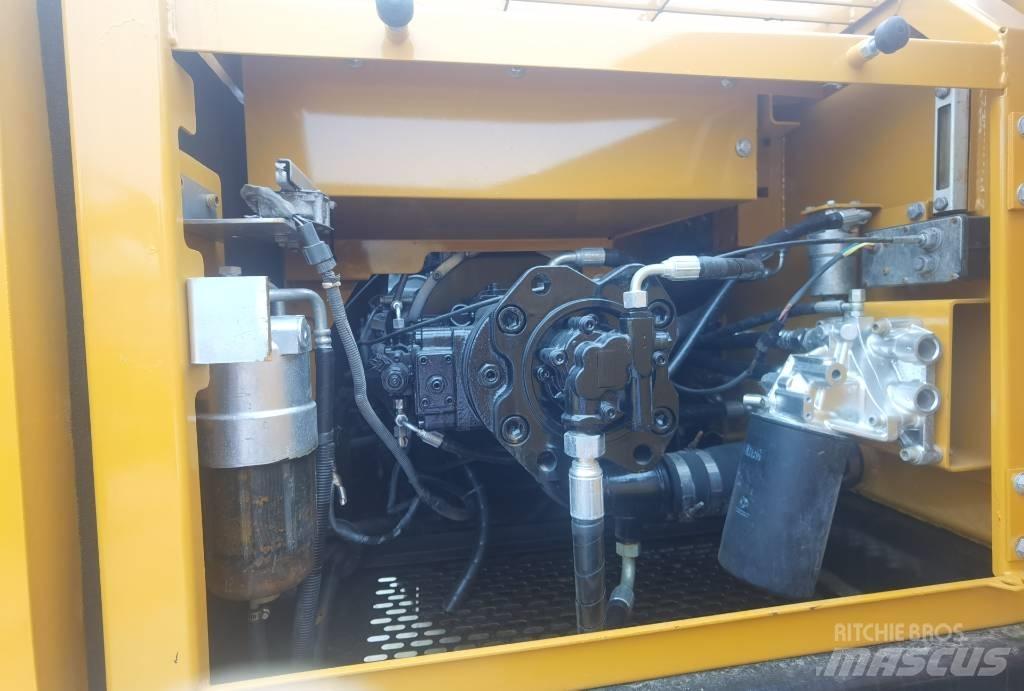 Sany SY 215 C Гусеничные экскаваторы