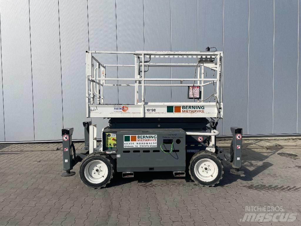 SkyJack SJ 6832 RTE Ножничные подъемники