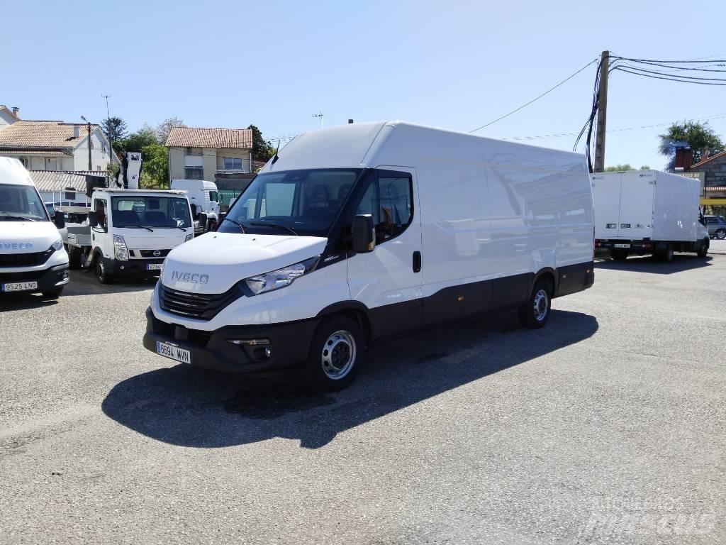Iveco DAILY 35S18 Цельнометаллический фургоны