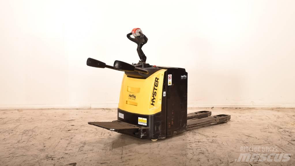 Hyster P3.0S Самоходные электрические тележки