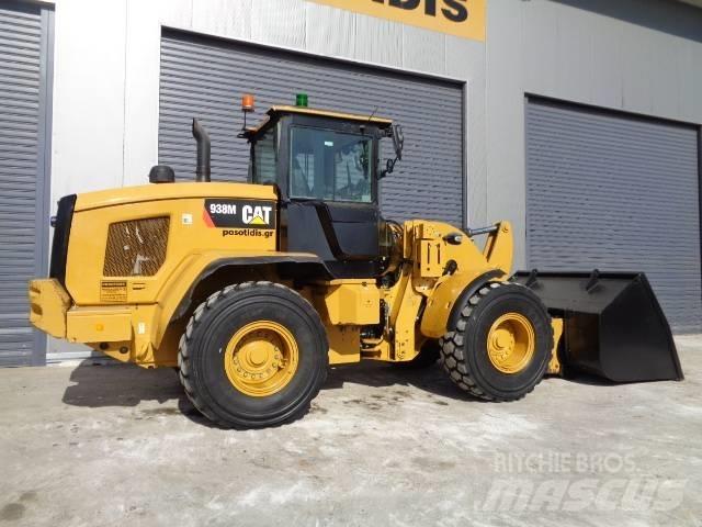CAT 938M Фронтальные погрузчики