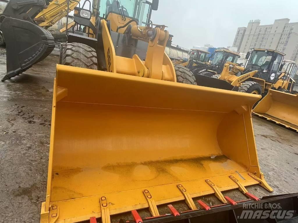 SDLG 958F Фронтальные погрузчики
