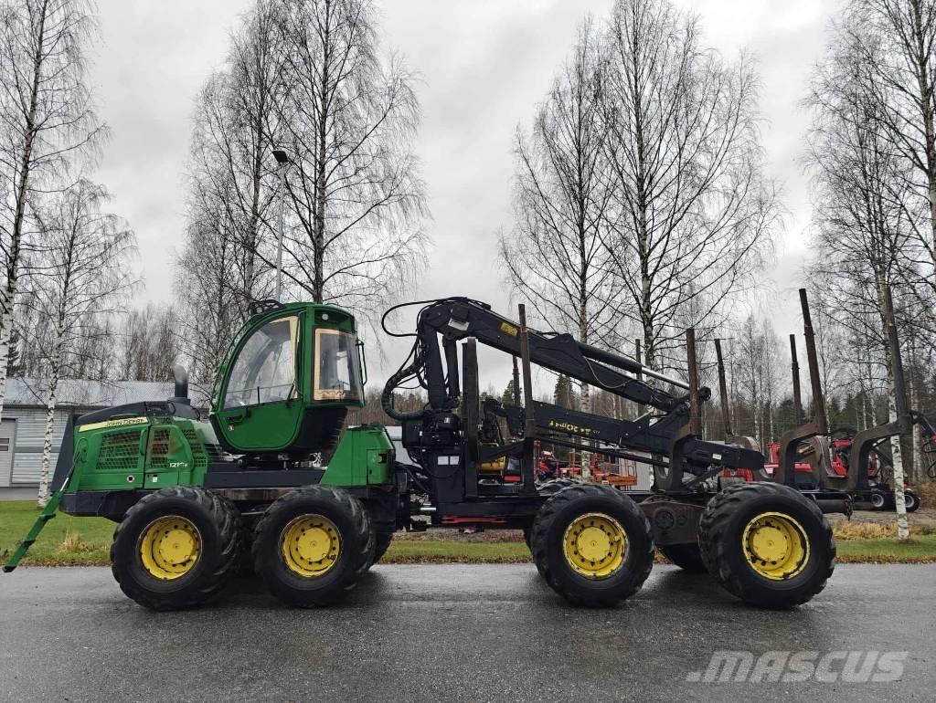 John Deere 1210 E Форвардеры