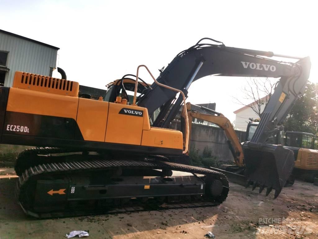 Volvo EC 250 D L Гусеничные экскаваторы