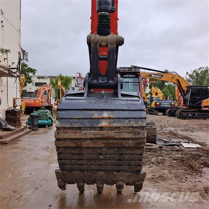 Doosan DX 340 LC Гусеничные экскаваторы