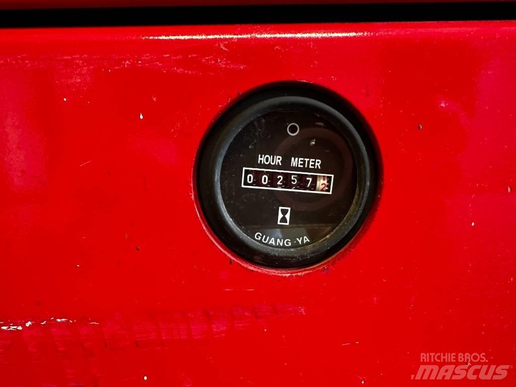Magni ES 1412 E Ножничные подъемники