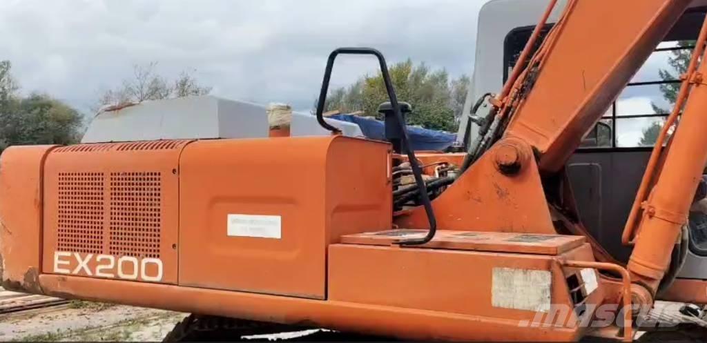 Hitachi EX 200-3 Гусеничные экскаваторы