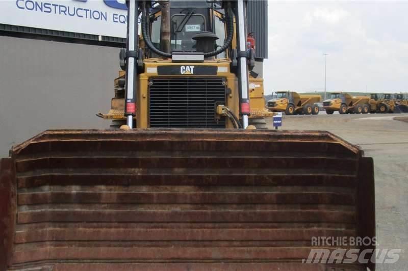 CAT D6R Гусеничные бульдозеры