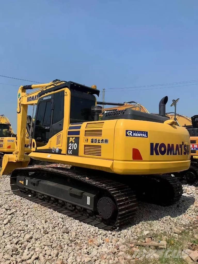 Komatsu PC 210 LC Гусеничные экскаваторы