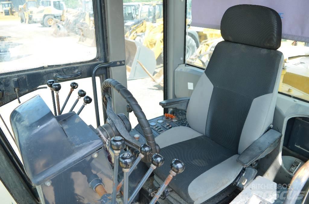 LiuGong CLG 418 Грейдеры