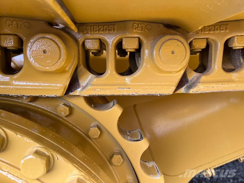 CAT D 6 T LGP Гусеничные бульдозеры