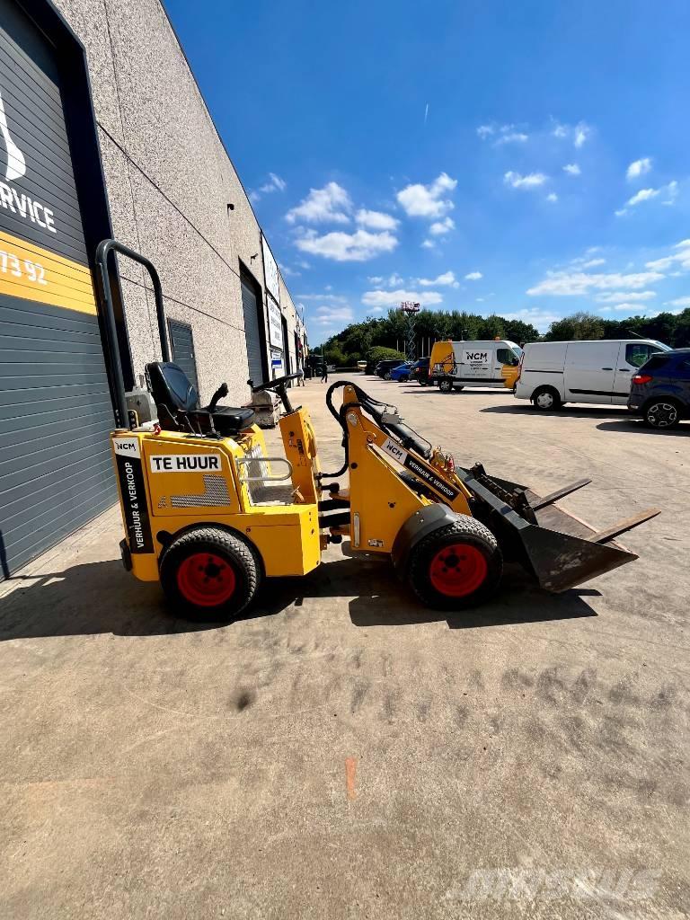 Knikmops KM 100 Фронтальные погрузчики