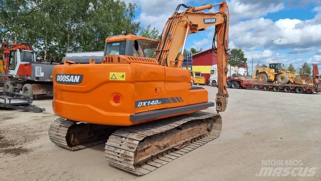 Doosan DX 140 LC-3 Гусеничные экскаваторы