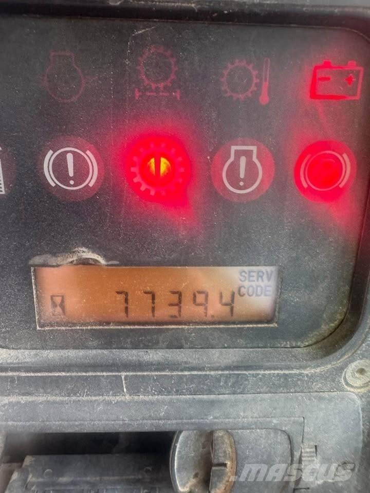 CAT D 6 N Гусеничные бульдозеры