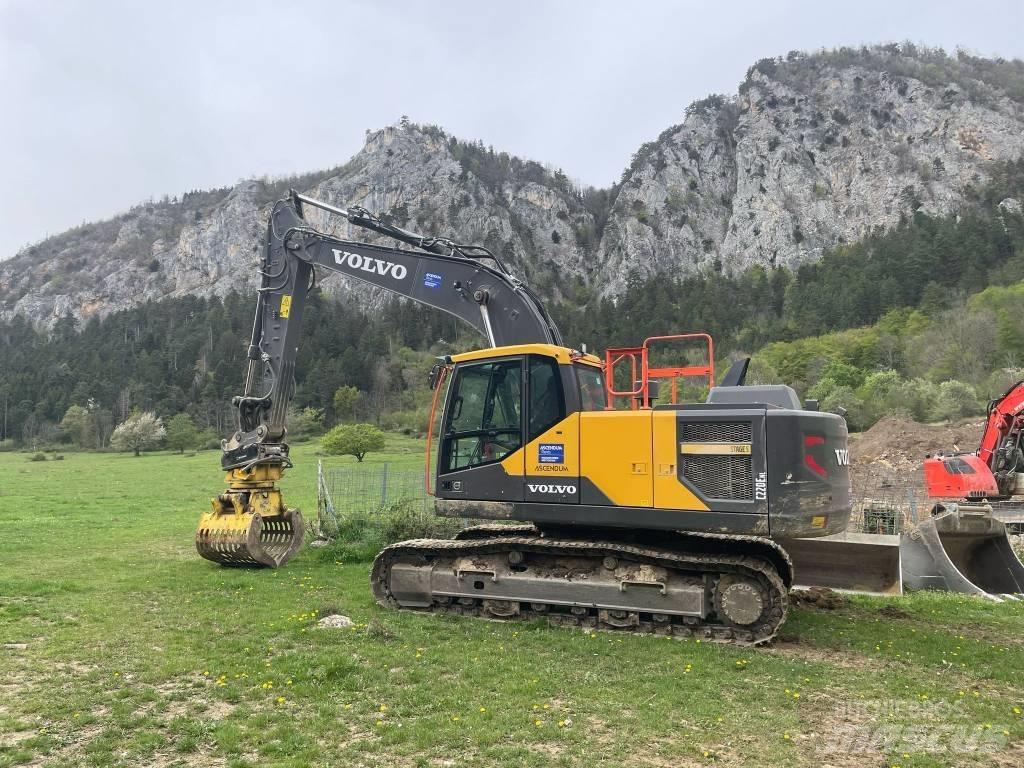 Volvo EC 220 E Гусеничные экскаваторы