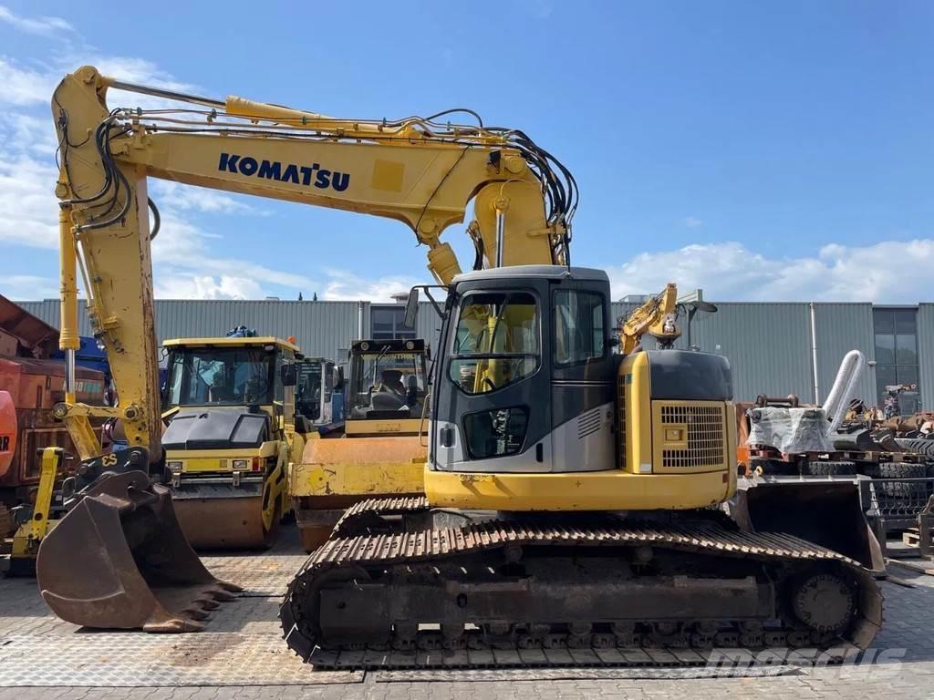 Komatsu PC228US-3 Гусеничные экскаваторы