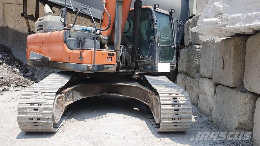 Doosan DX 300 LC-5 Гусеничные экскаваторы