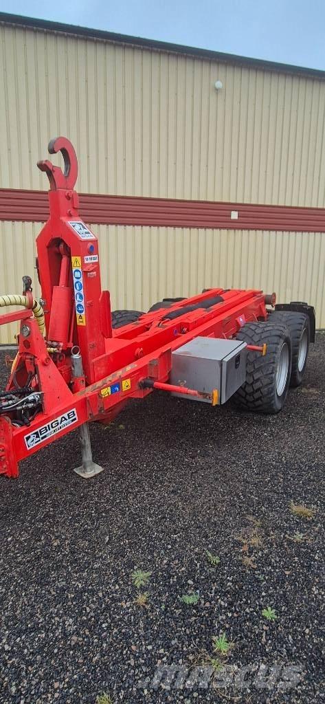 Bigab 12-15 Обычные тракторные прицепы