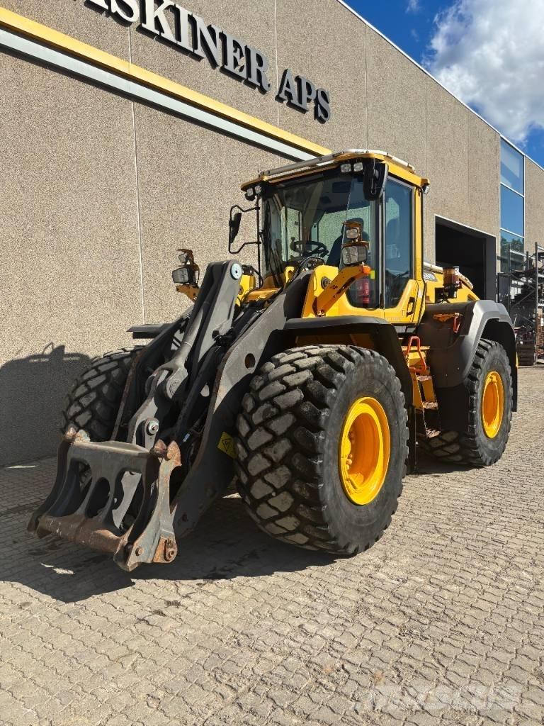 Volvo L 120 H Фронтальные погрузчики