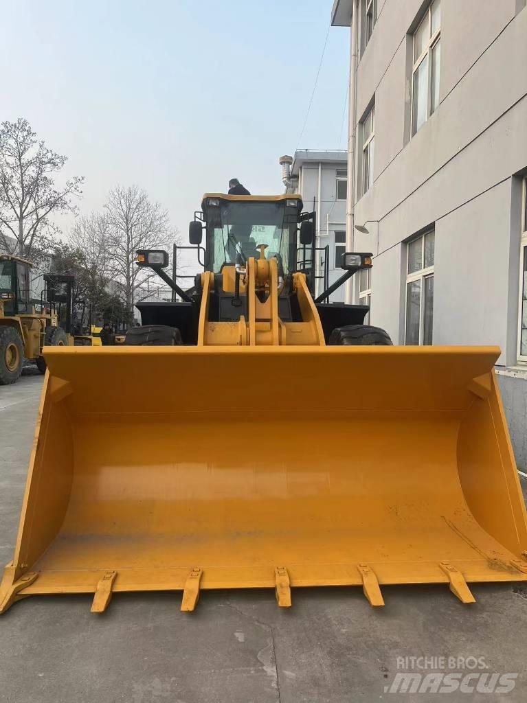 SDLG 958L Фронтальные погрузчики