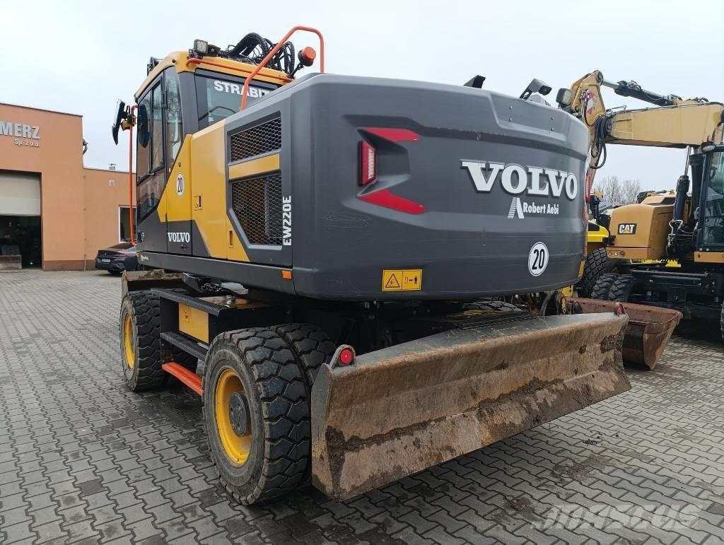 Volvo EW 220 E Колёсные экскаваторы