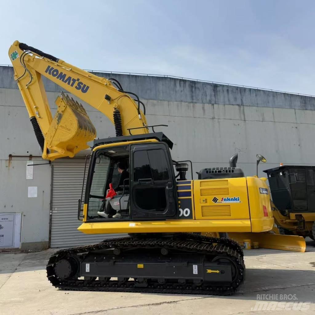 Komatsu PC 200-8N1 Гусеничные экскаваторы