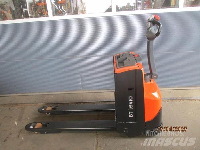 BT LWE 160 Ручные электрические тележки