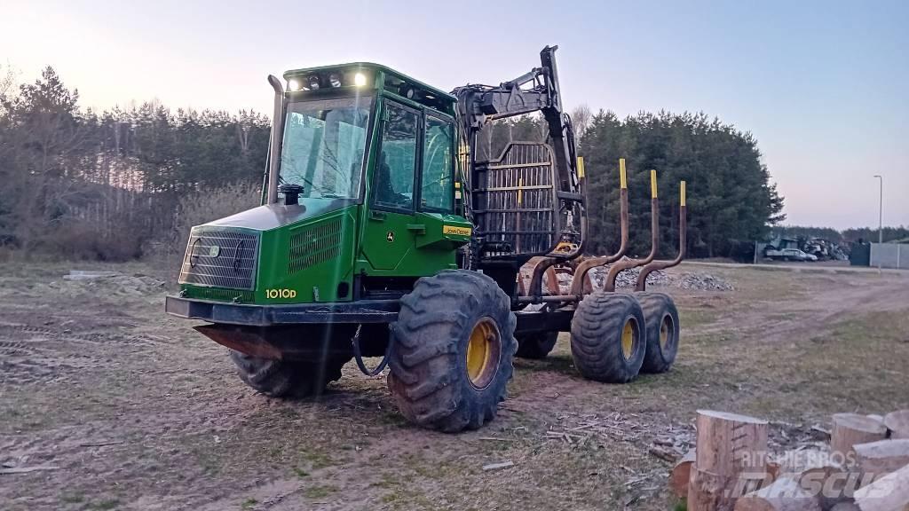 John Deere 1010D Форвардеры