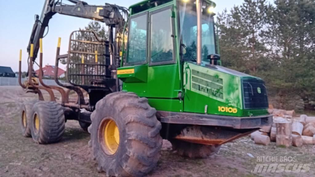 John Deere 1010D Форвардеры