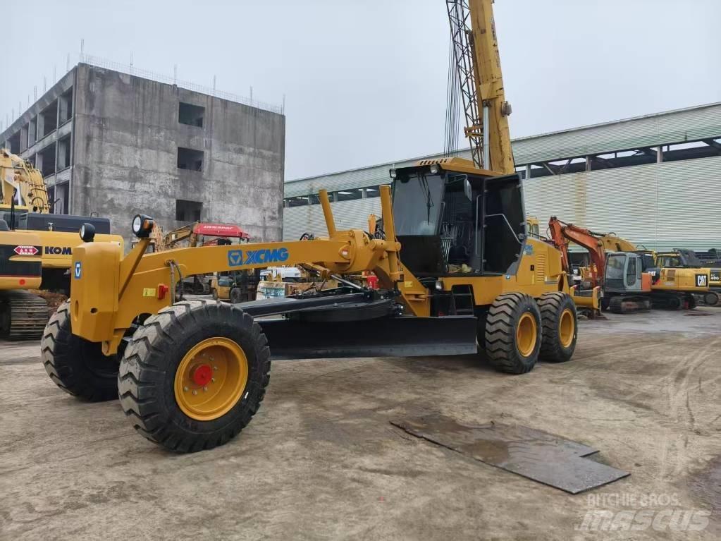 XCMG GR180 Грейдеры