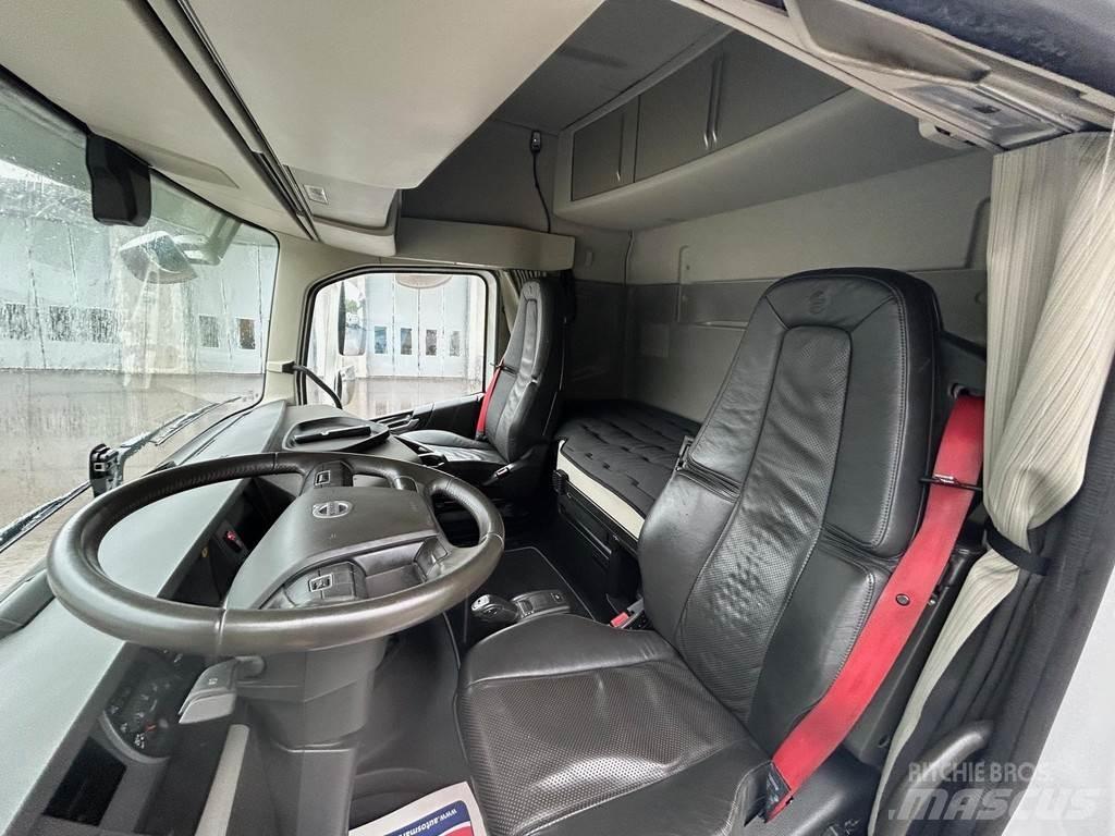 Volvo FH Flakbil Грузовики-платформы/боковая разгрузка