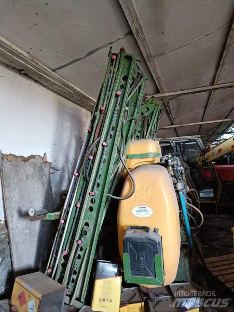 Amazone UF 1200 Навесные опрыскиватели