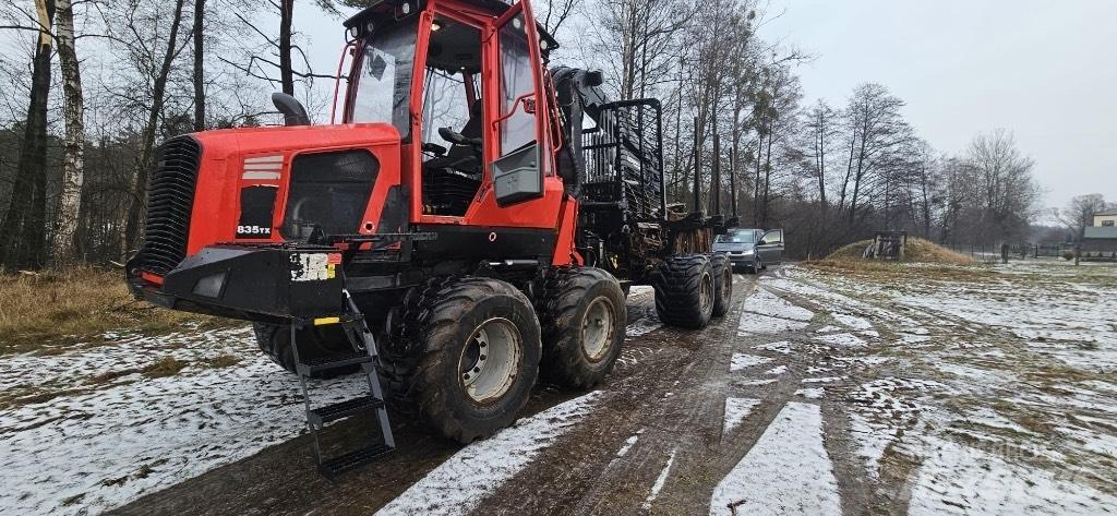 Komatsu 835 Форвардеры