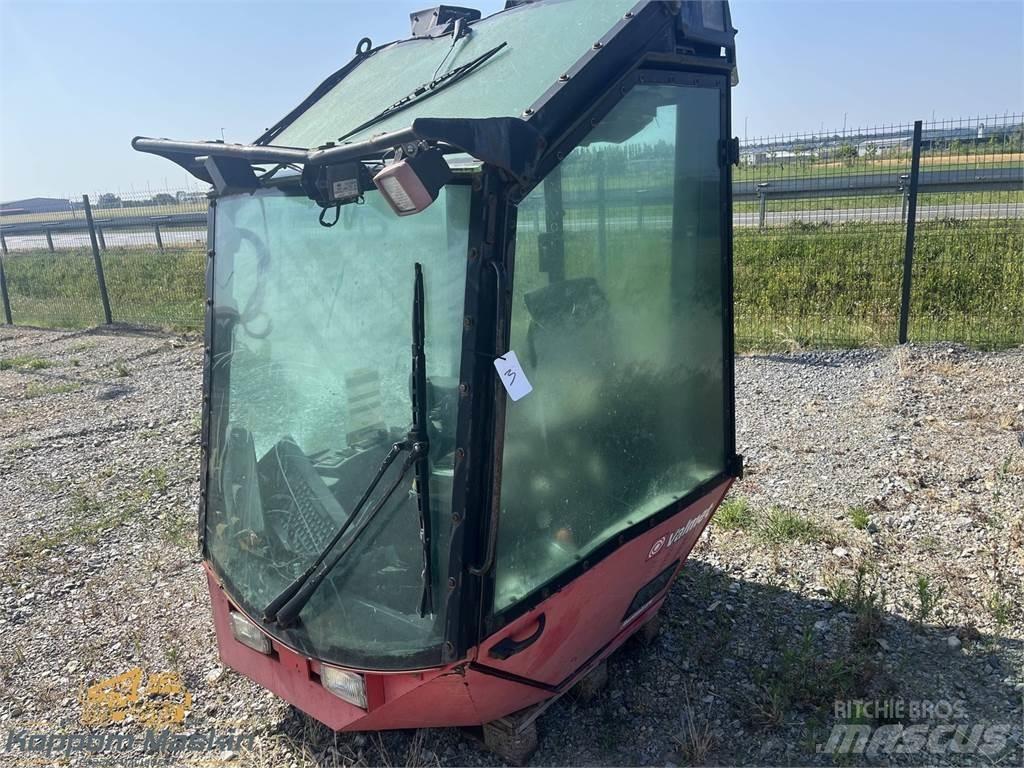 Valmet 911.1 Кабины и интерьер