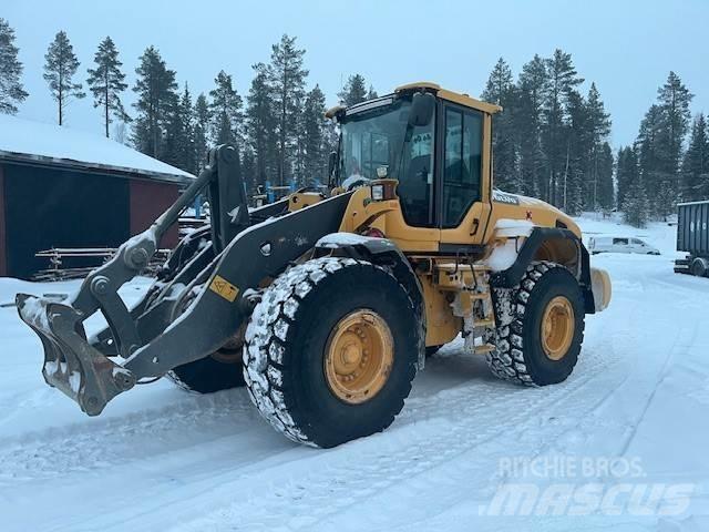 Volvo L120G Фронтальные погрузчики