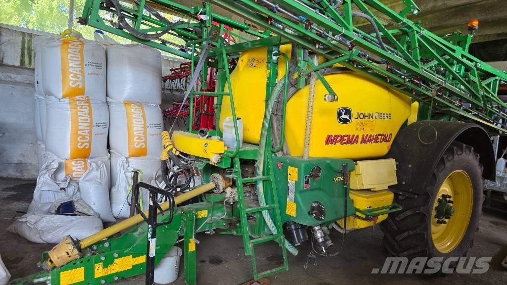 John Deere M 740 i Прицепные опрыскиватели