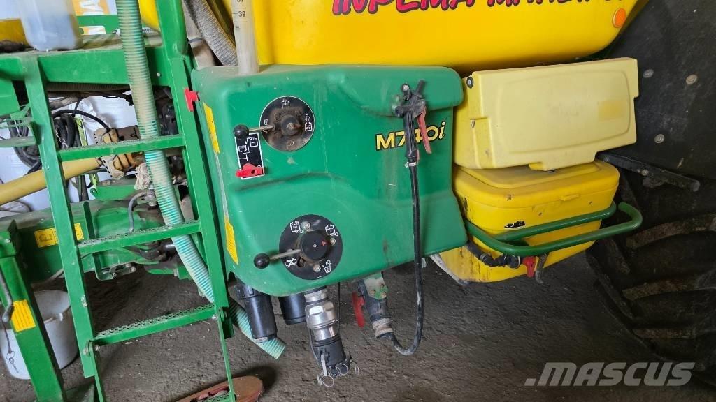 John Deere M 740 i Прицепные опрыскиватели