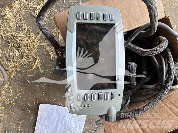 Agco 7430 Тюковые пресс-подборщики