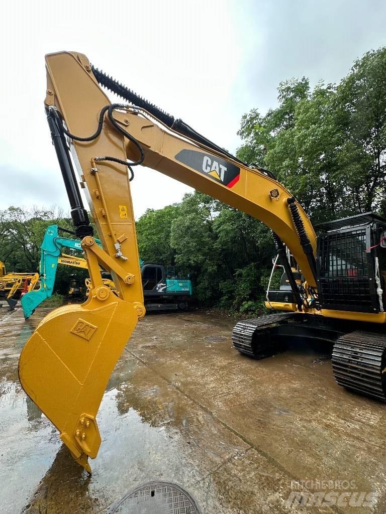 CAT CAT320D Малые экскаваторы 7т-12т