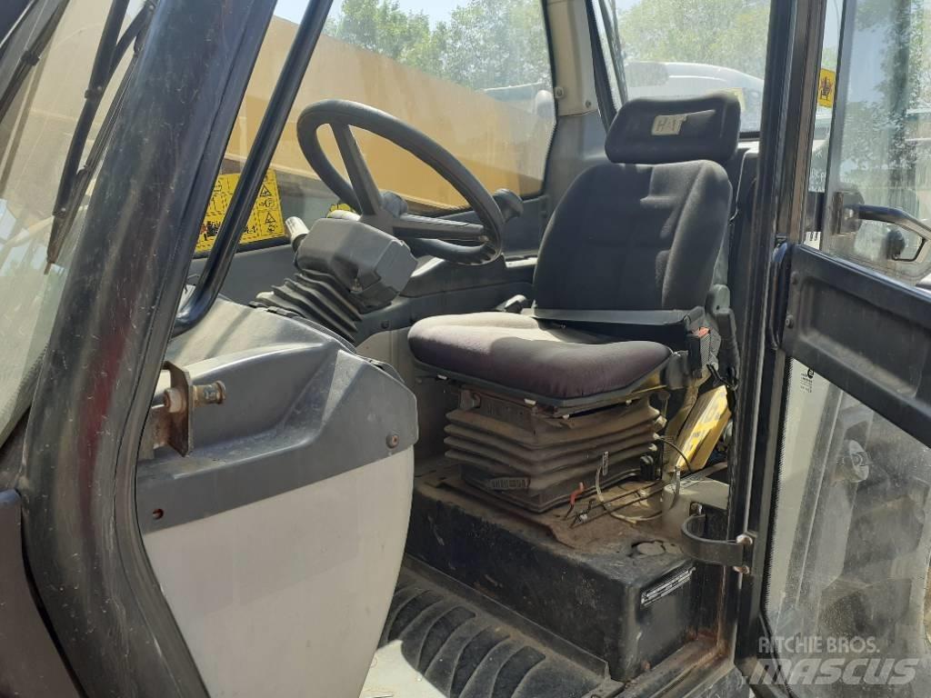 CAT TH 337 c Сельскохозяйственные телескопические погрузчики