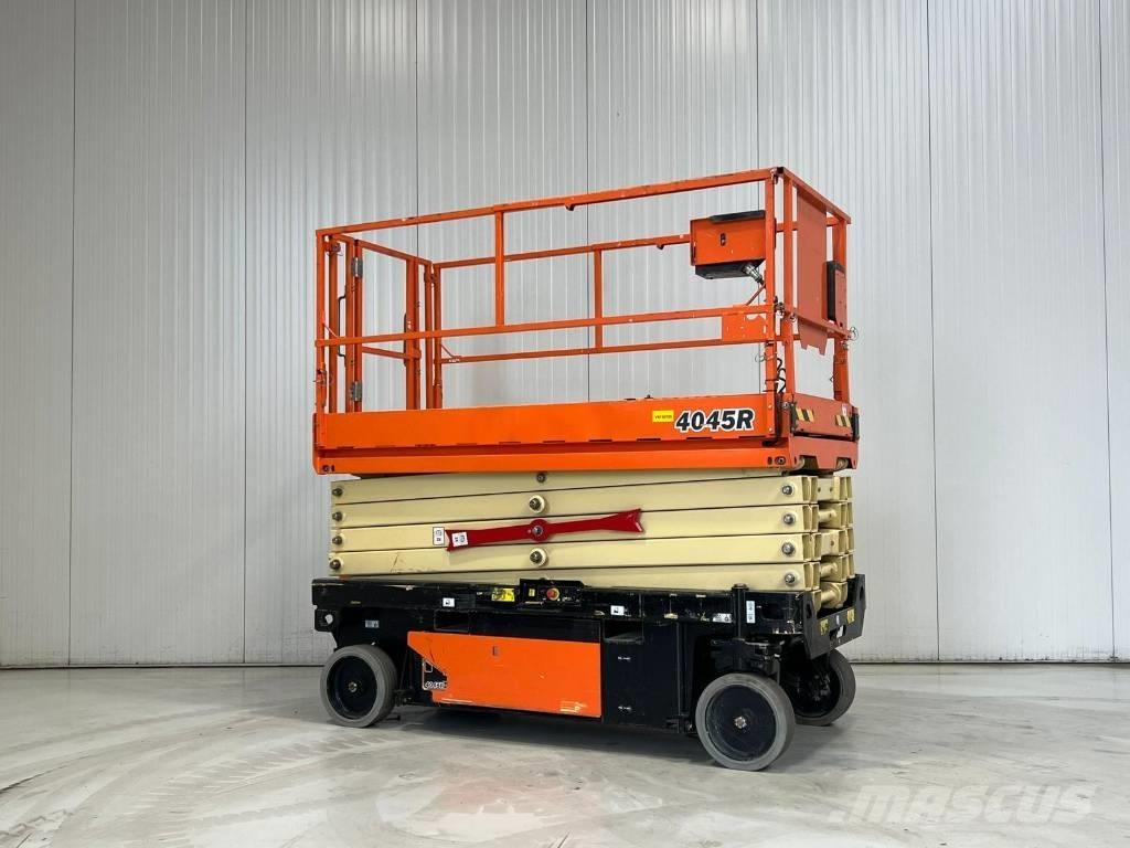 JLG 4045R Ножничные подъемники