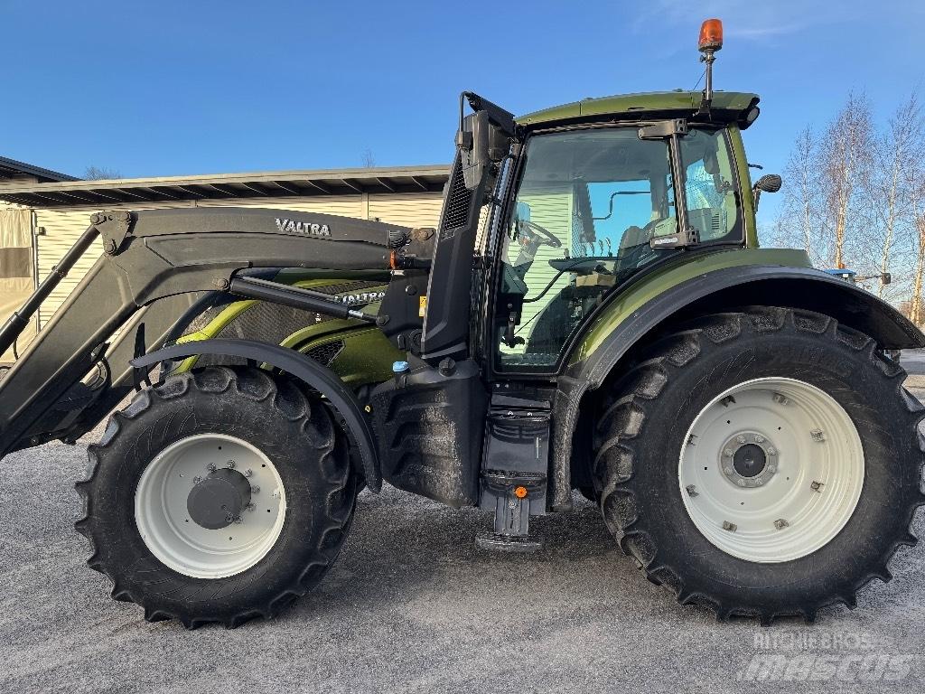 Valtra T174 EA Трактора