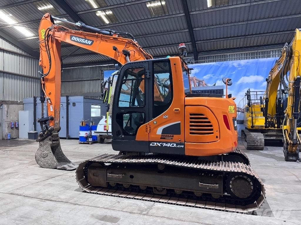Doosan DX 140 LCR-5 Гусеничные экскаваторы